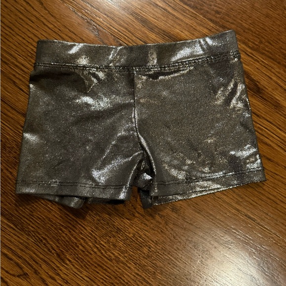 Gymnastics Shorts Glitter Sparkle Tumbling Bottoms size 4/5 excellent condition - Picture 2 of 2